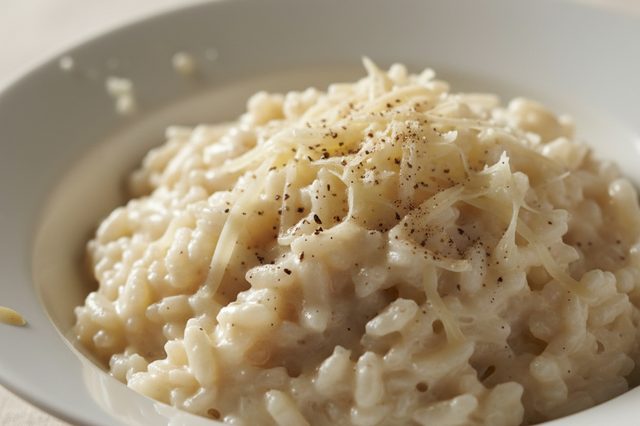Arroz à piamontese com molho branco