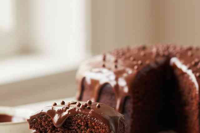 Bolo de Chocolate com Cobertura