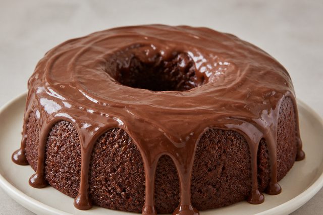 Bolo de chocolate sem farinha com coco