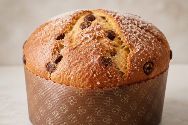 Chocotone caseiro com mel e raspas cítricas