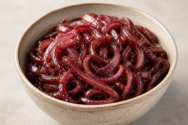 Chutney de cebola roxa com dois vinagres