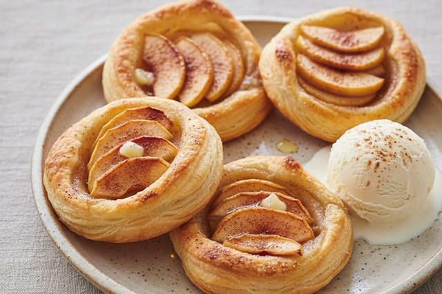Folhados de maçã com canela
