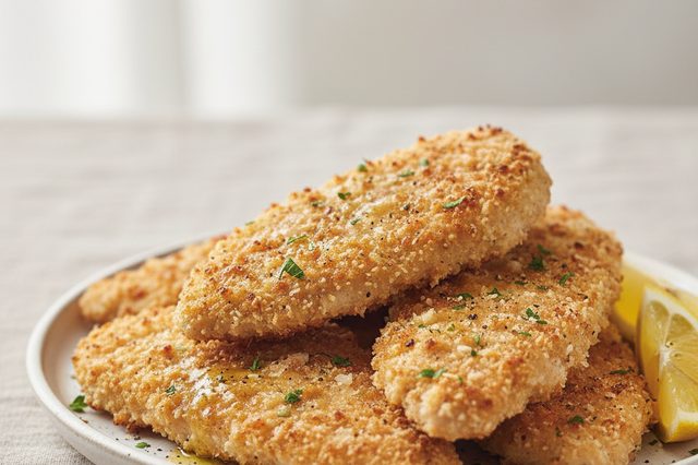 Frango à milanesa assado com panko