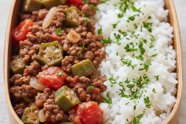 Marmita de Carne Moída com Quiabo