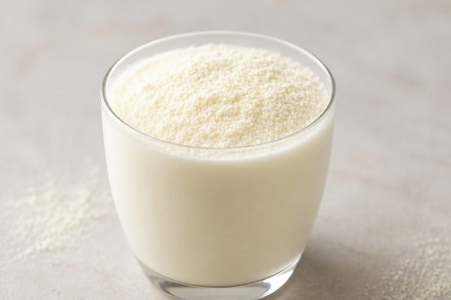 Mousse de iogurte com leite em pó e gelatina