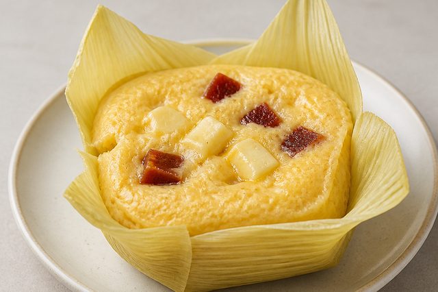 Pamonha de micro-ondas com queijo e goiabada