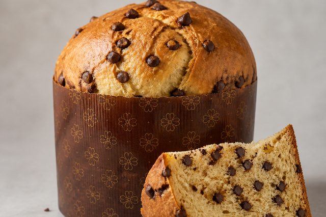 Panetone caseiro com gotas de chocolate
