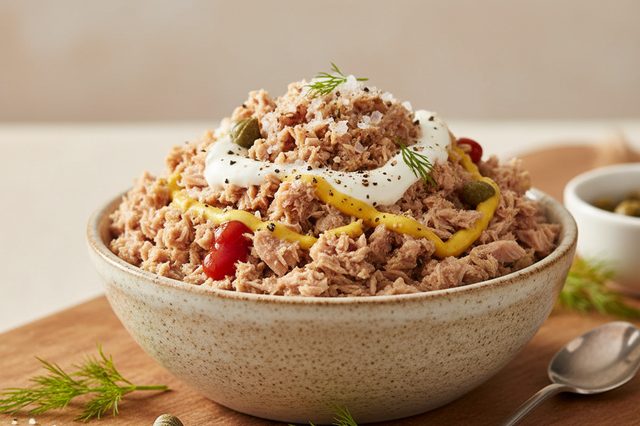 Pastinha de atum com requeijão e mostarda