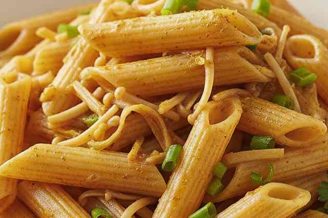 Penne com Enoki