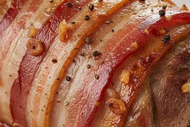 Pernil com Bacon
