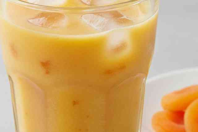 Suco de Abacaxi com Damasco