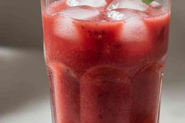 Suco de Morango Refrescante
