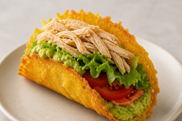 Taco crocante de milho e muçarela