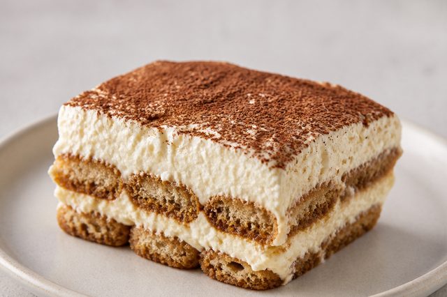 Tiramisu de mascarpone com merengue suíço