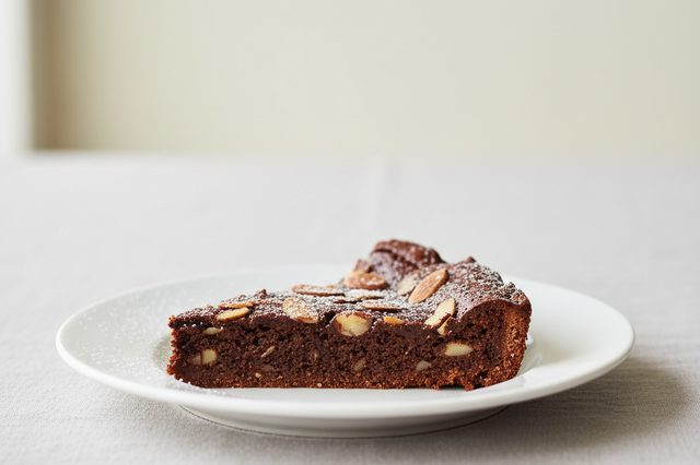 Torta caprese de chocolate e amêndoas